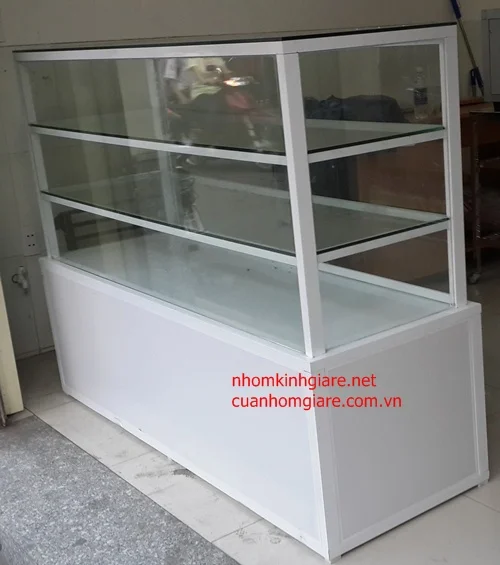 tu-nhom-kinh-ban-hang-3.jpg