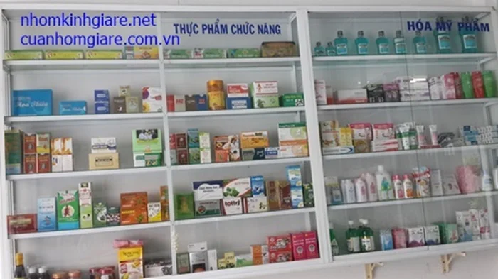 Mua tủ kính bán hàng cũ 1