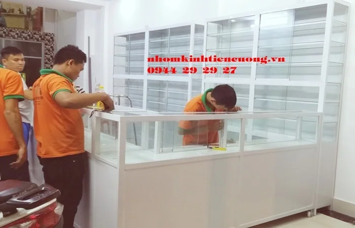 Tủ trưng bày thuốc tây 2
