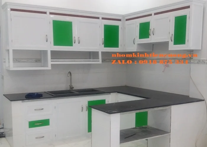 Tủ bếp nhôm kính giá bao nhiêu 2