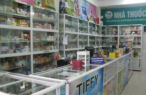 Tủ đựng thuốc tây 2