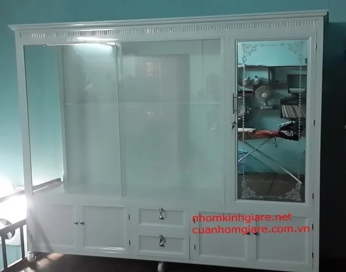 Làm tủ quần áo nhôm kính 2