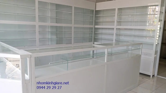 Mẫu tủ thuốc tây nhôm kính đẹp 1