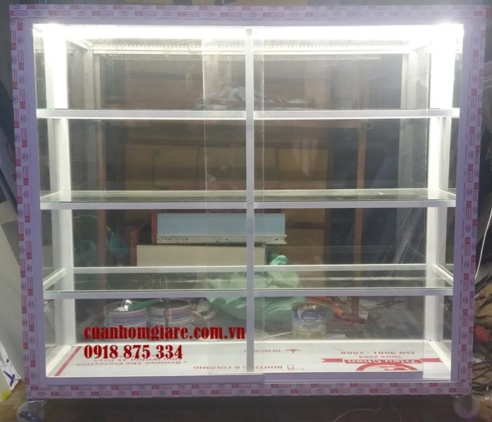Tủ kính bán hàng đẹp 2