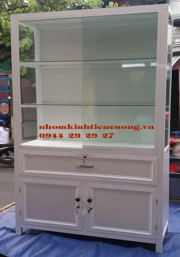 Giá tủ nhôm kính bán hàng 1