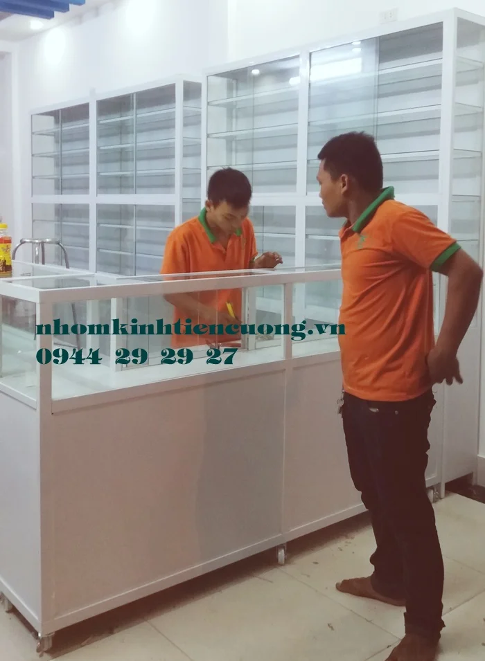 Mẫu tủ thuốc tây nhôm kính đẹp 3