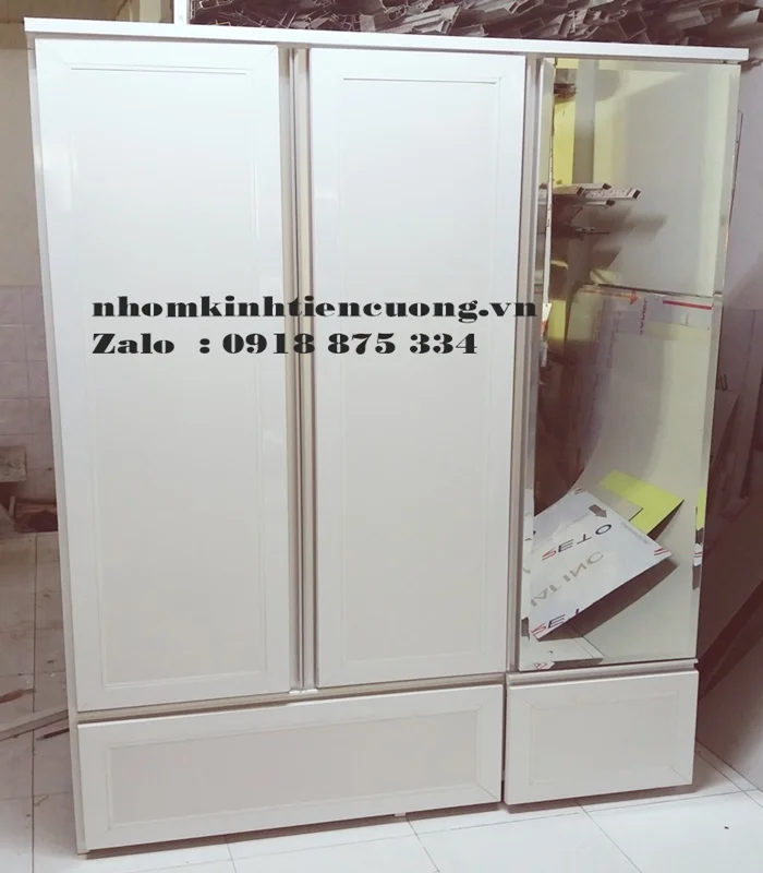 Tủ đựng quần áo bằng nhôm kính 2