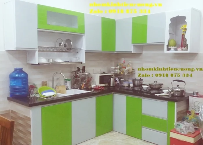 Tủ bếp nhôm kính hcm 3