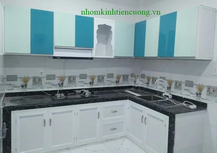 Tủ bếp nhôm kính giá rẻ tphcm 3