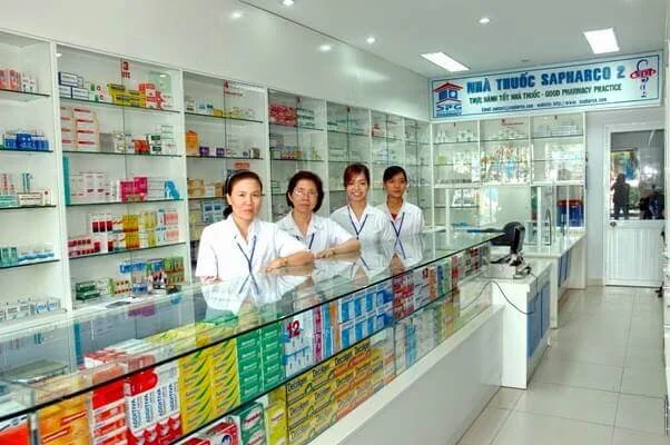 Tủ nhôm kính thuốc tây 3