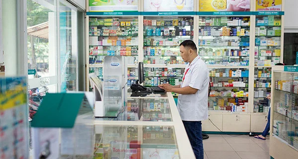 Thiết kế tủ quầy thuốc tây 2