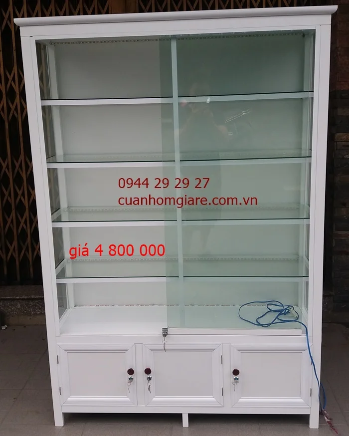 Tủ kính trưng bày 7