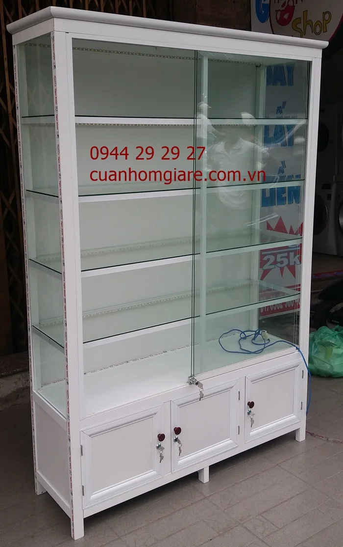 tu-trung-bay-san-pham-2.jpg