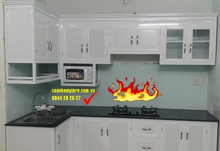 Tủ bếp nhôm treo tường 3