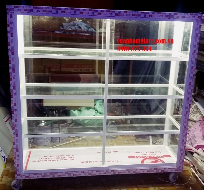 Tủ kính trưng bày 12