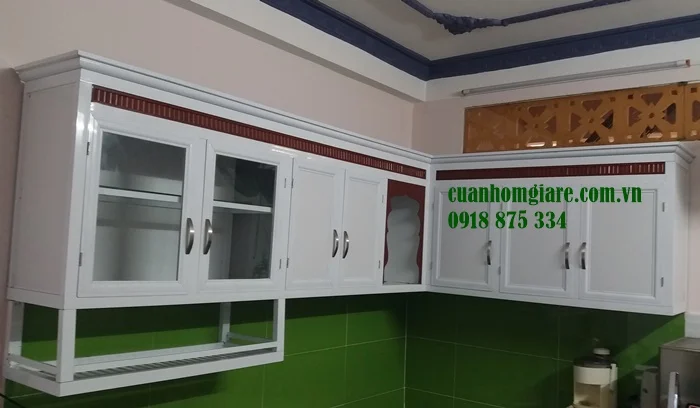 Tủ bếp nhôm treo tường 9