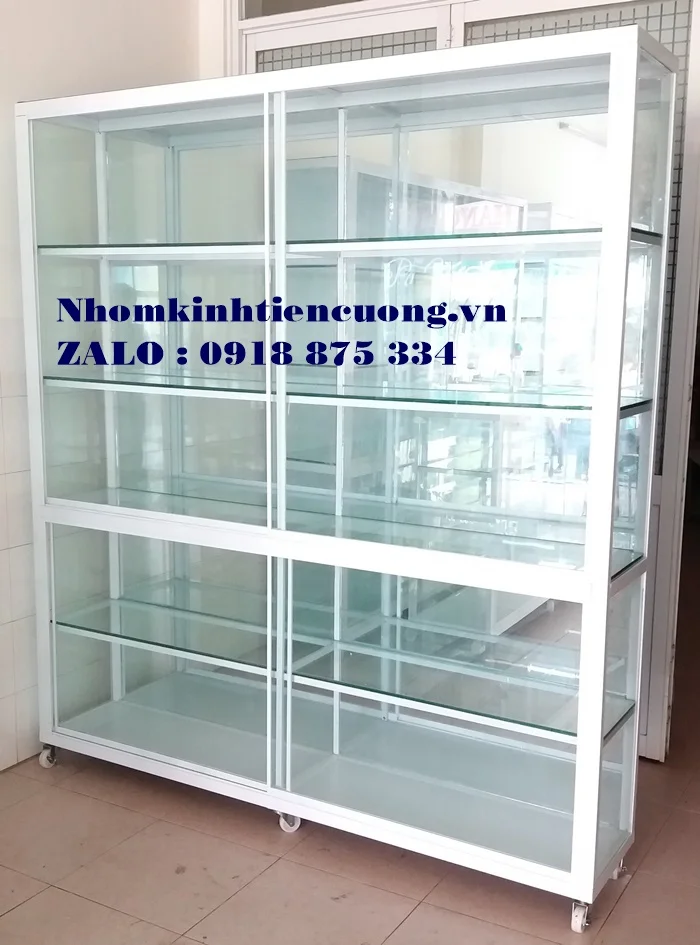 Tủ kính trưng bày 5