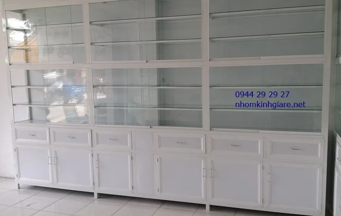Tủ thuốc tây nhôm kính 3
