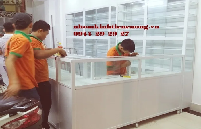 Tủ thuốc tây nhôm kính 1