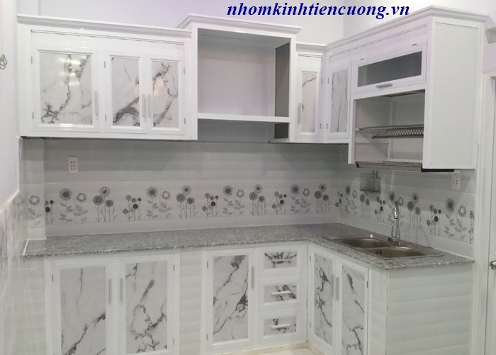 Thi công tủ bếp nhôm sơn tĩnh điện cho khách tại đường Hồng Lạc,Tân Bình